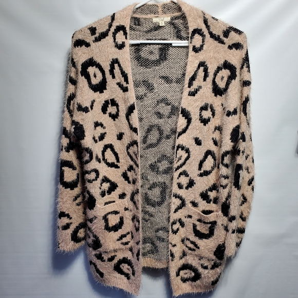 easel Sweaters - Easel Leopard Print Cardigan Size Medium